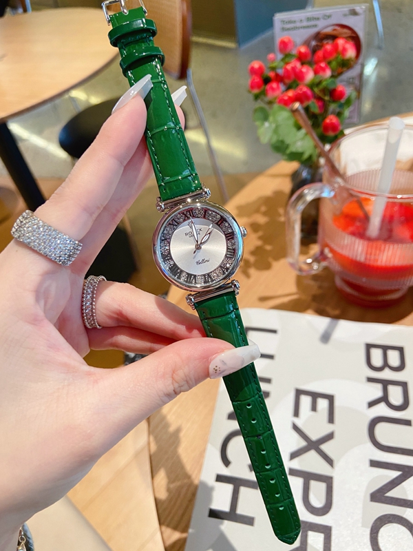 ブランド時計背面デザイン